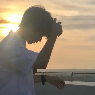 郑逸晨